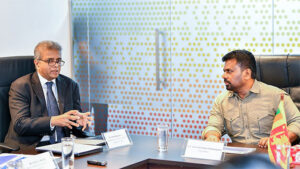 hans-wijayasuriya-with-anura-kumara-dissanayake